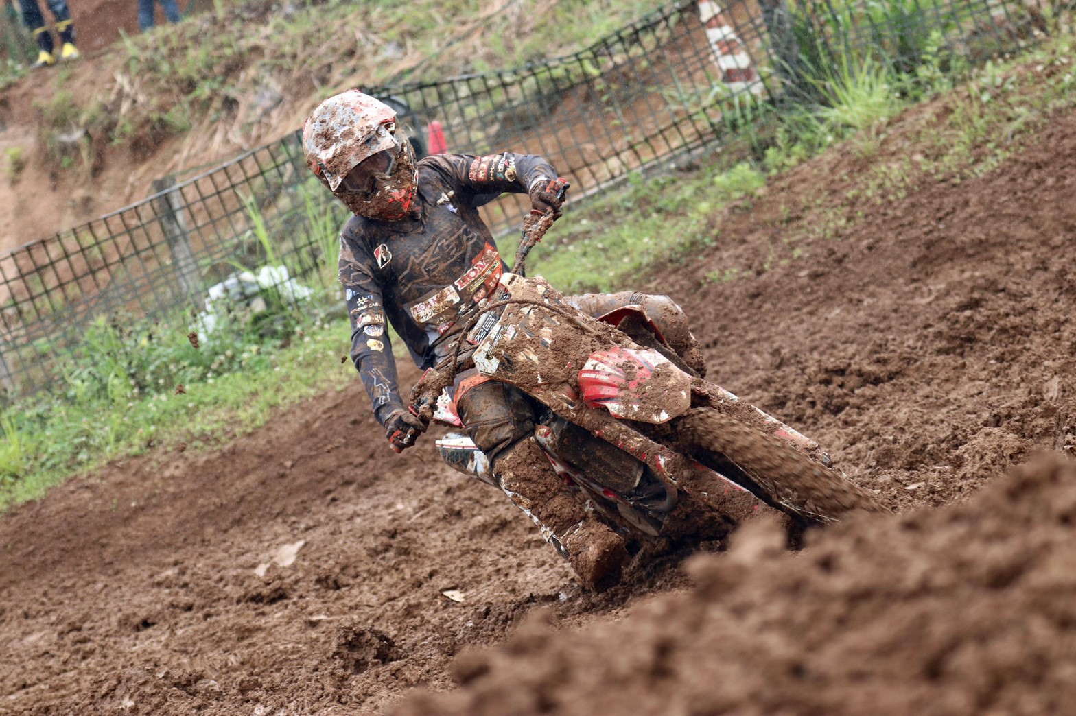 Bells Racing Socalmxtf 19全日本モトクロス選手権ia 2クラス第4戦 予選レースレポート ベルズレーシング 公式サイト 小島 庸平率いる鈴鹿市に拠点を置くモトクロスチーム